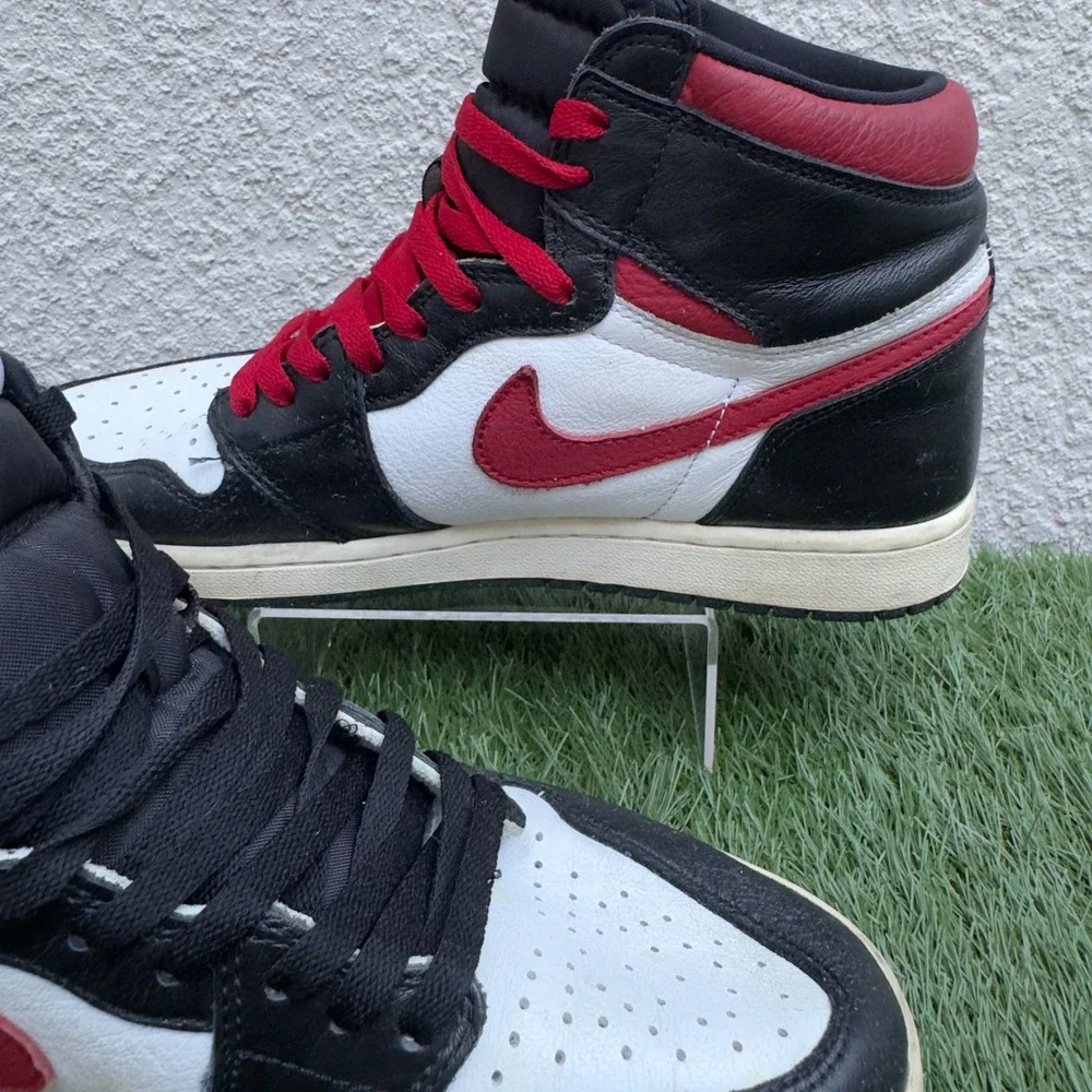 Jordan 1 Retro High OG Gym Red Black White 555088-061 Mens Size 10 Sneakers